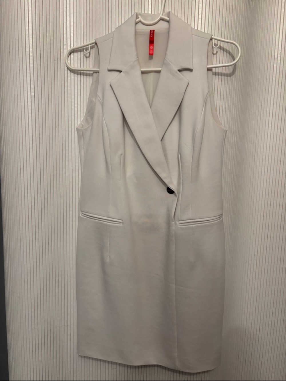 SPANX Cream Sleeveless Notch Lapel Vest